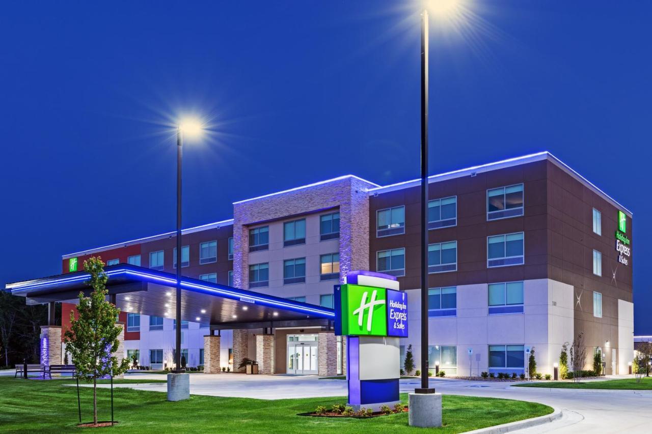 Holiday Inn Express & Suites - Parsons, An Ihg Hotel エクステリア 写真